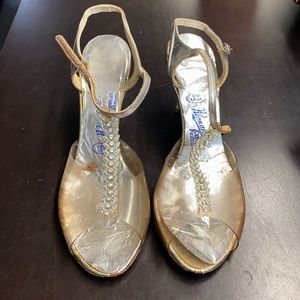 Vintage Handmade Exquisite Footwear Pumps